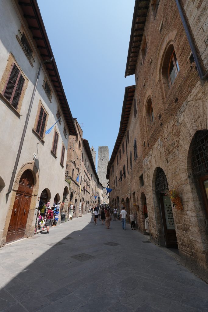 Tuscany Road Trip: One Week Itinerary - in photo: montepulciano